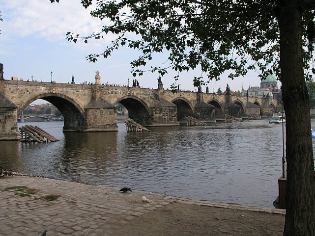 5_Prag_3_Karlsbruecke_2.jpg